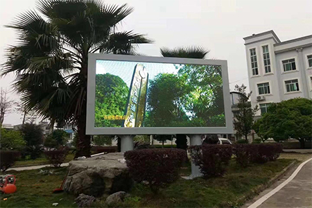 广西柳州某酒店户外led广告屏