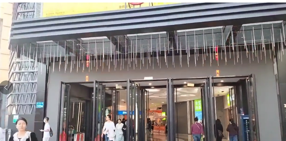 商超珠宝店为何都在使用透明LED全彩屏？